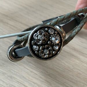 ⭐️ 5 for 20$! ⭐️ Grey leather looking bracelet